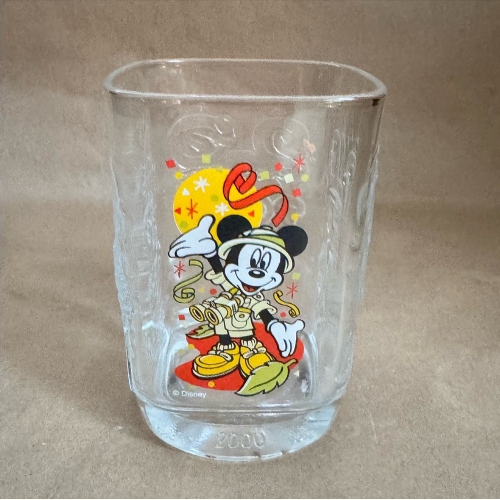 2 x 2000 McDonalds Walt Disney World Magic & Animal Kingdom Celebration Glasses. - Picture 8 of 13